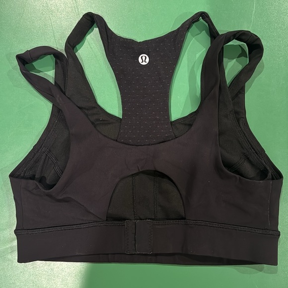Lululemon Bra (6) - Picture 3 of 5